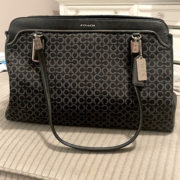 Coach Handbag, in great condition! - Picture 1 of 6
